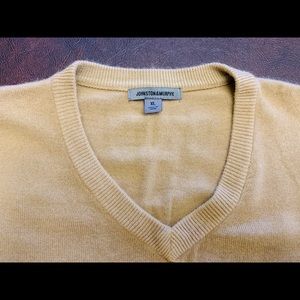 Johnston & Murphy NWOT 100% Acrylic Sweater. Sz XL